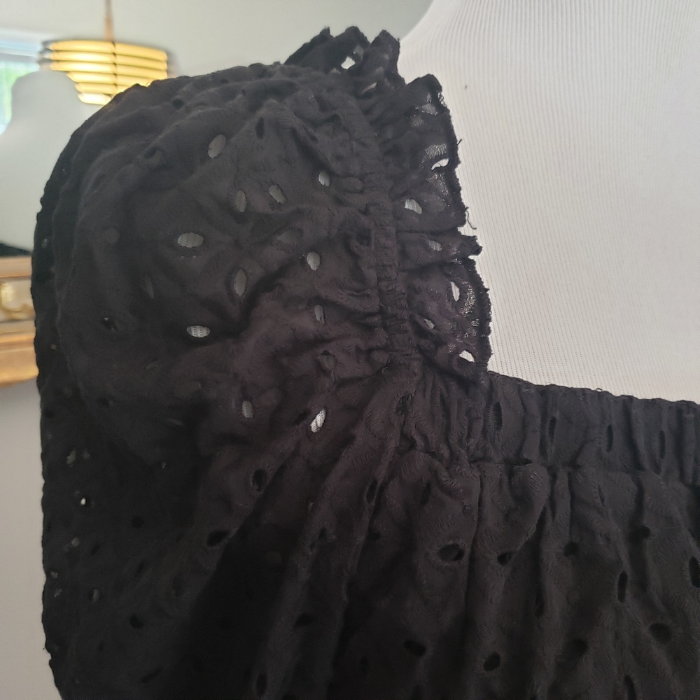 Wild Honey Black Eyelet 3/4 Sleeve Crop Top - Picture 5 of 7